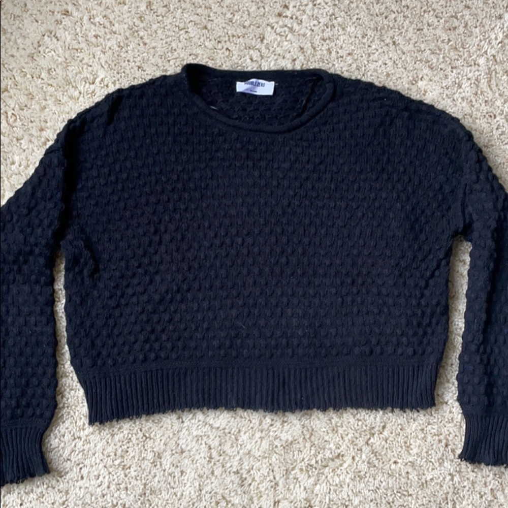 Black detailed sweater